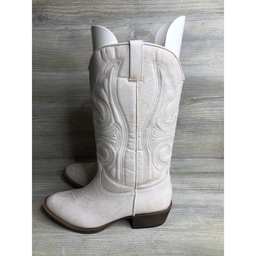 Women's Coconut by Matisse Gaucho Boots - WHITE 6 Legend